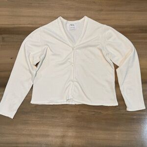 Zara Off-White V-Neck Cropped Cardigan